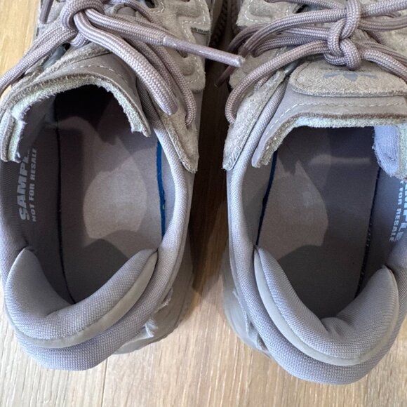 Adidas Women’s Ozweego Sneakers Brown Sample | Size 7 | Rare Streetwear Sneaker - Picture 9 of 15